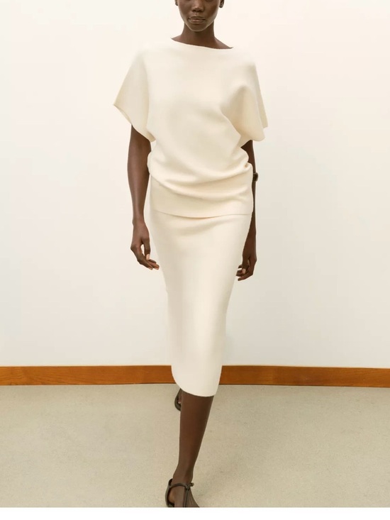 Zara Dresses & Skirts - Zara Cream Midi Knit Skirt